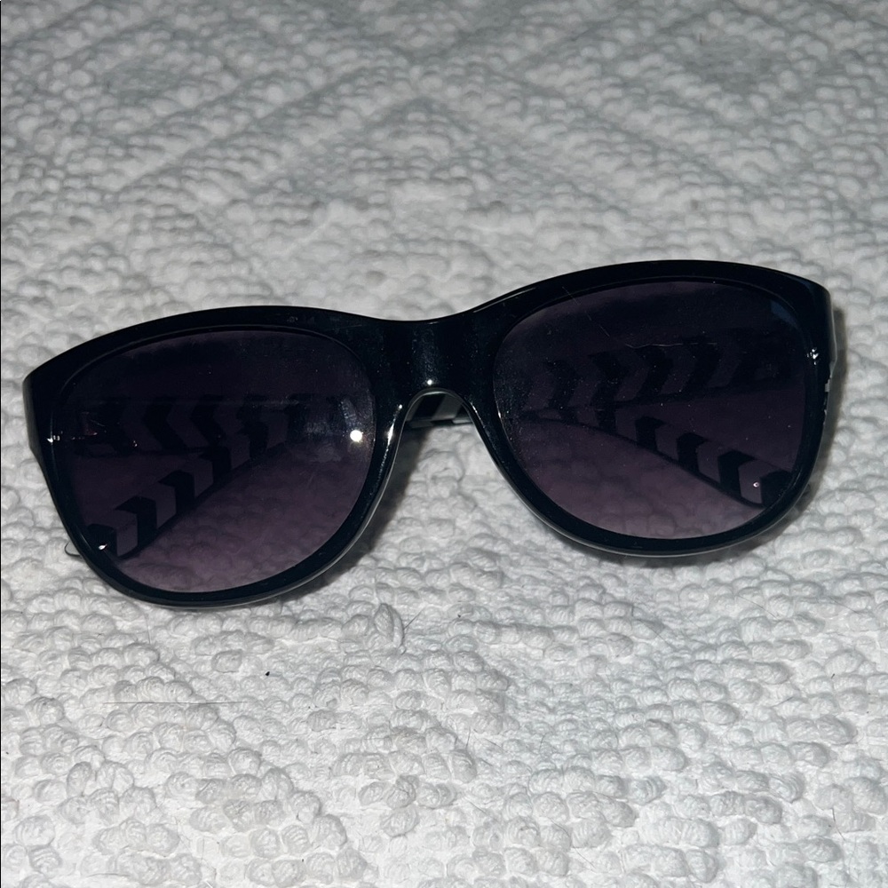 Stylish Black Sunglasses